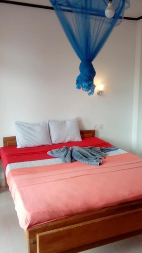Bedroom, The Lover Stay, Ella