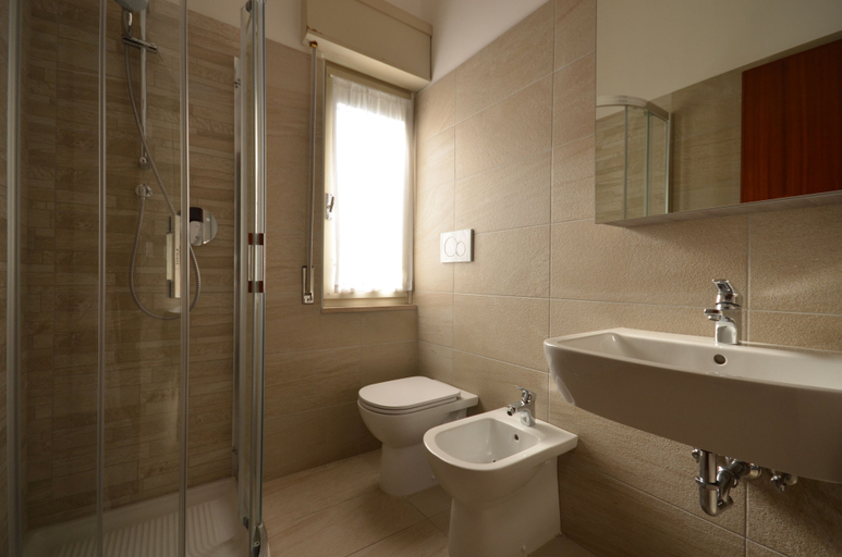 Bathroom 3, Villa Erica, Udine