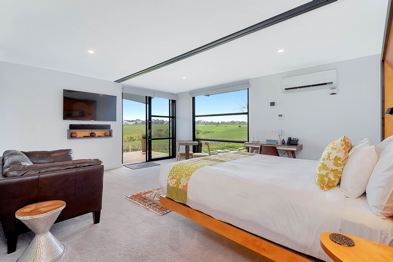 Bedroom 12