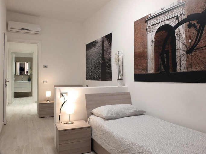 Bedroom 4, Centro Storico Suites, Ferrara