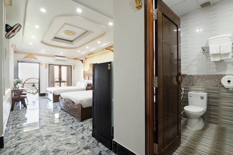 Bathroom 4, Little Saigon Hostel, Chau Doc