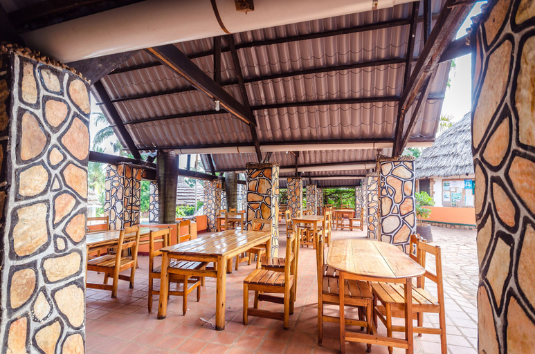 Food & Drinks 5, Kingfisher Safaris Resort Hotel, Jinja