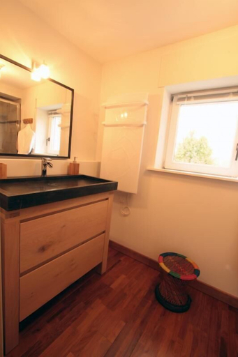 Bathroom 5, Monts et Merveilles, Nord