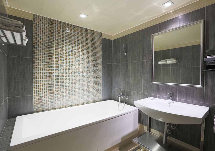 Bathroom 3, Royal Group Motel Buo Ai Branch, Kaohsiung