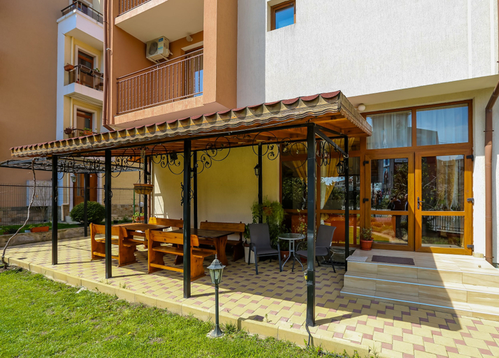 Exterior & Views 2, Family Studio in Dafinka Guest House, Nesebar
