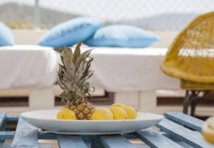 Food & Drinks 3, Confluent Health Resort, Valencia