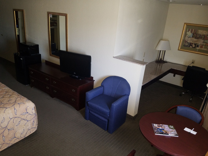 Others 5, HomeTown Hotel Bryant, Saline