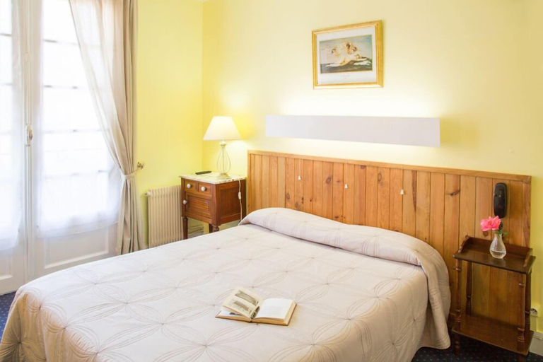 Bedroom 3, Hostellerie de la Roseraie, Gers