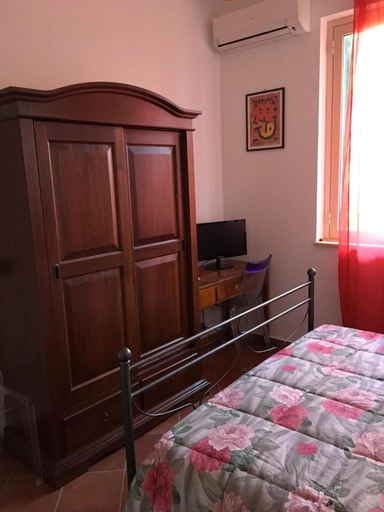 Bedroom 4, B&B villa zia Febronia, Messina