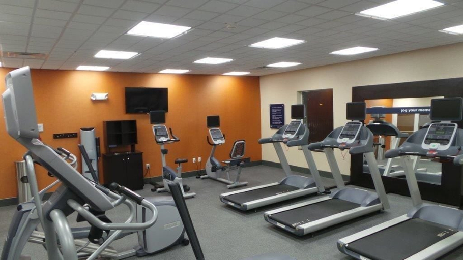 Others 5, Hampton Inn & Suites Parkersburg Downtown, Wood