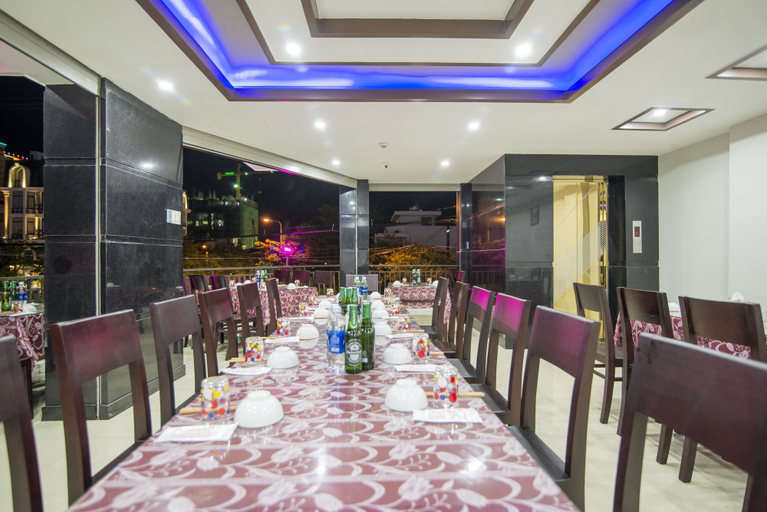 Food & Drinks 5, Hong Chau Hotel, Da Nang
