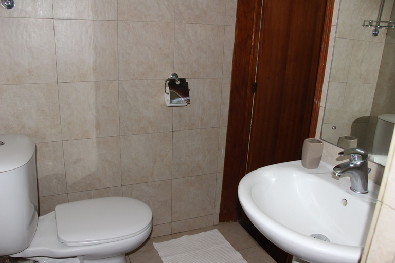 Bathroom 3, Tropical Villa 5 Min to the Beach