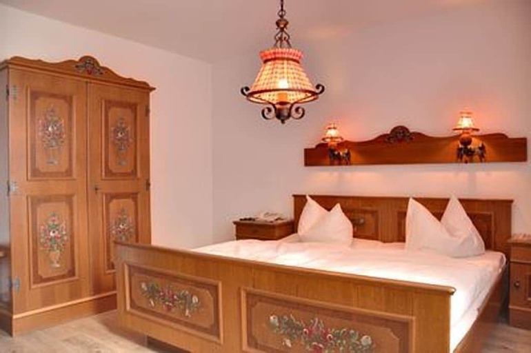 Bedroom 3, Hotel Schwalenberger Malkasten, Lippe
