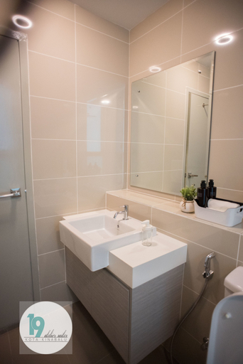 Bathroom 4, 19 Atelier Suites Sutera Avenue, Kota Kinabalu