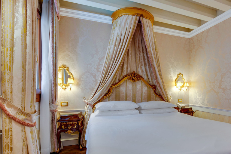 Bedroom 3, Hotel Canal Grande, Venezia