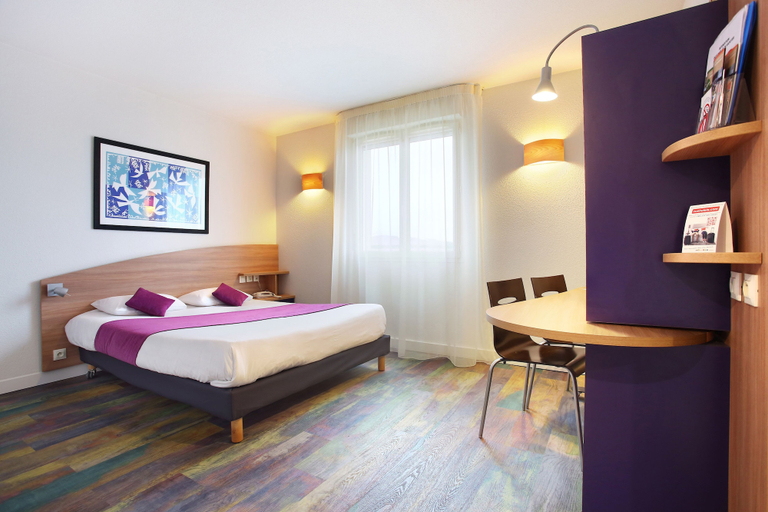 Bedroom 3, Suite - Home Orleans Saran, Loiret
