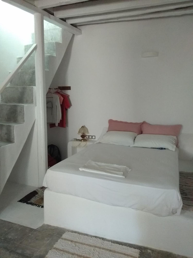 Bedroom 4, Popi Studios, South Aegean