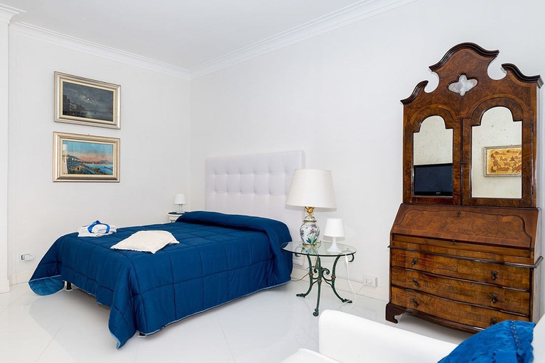 Bedroom 3, Marino Suite Sorrento, Napoli