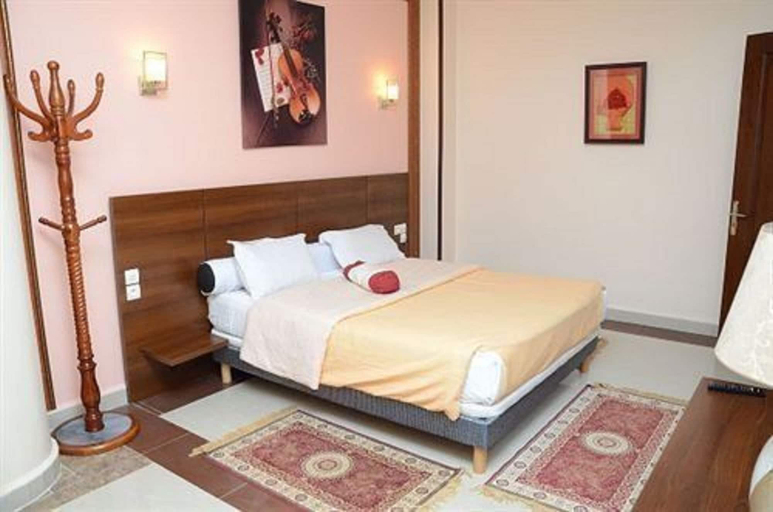 Bedroom 3, Hôtel les Ambassadeurs, Oran