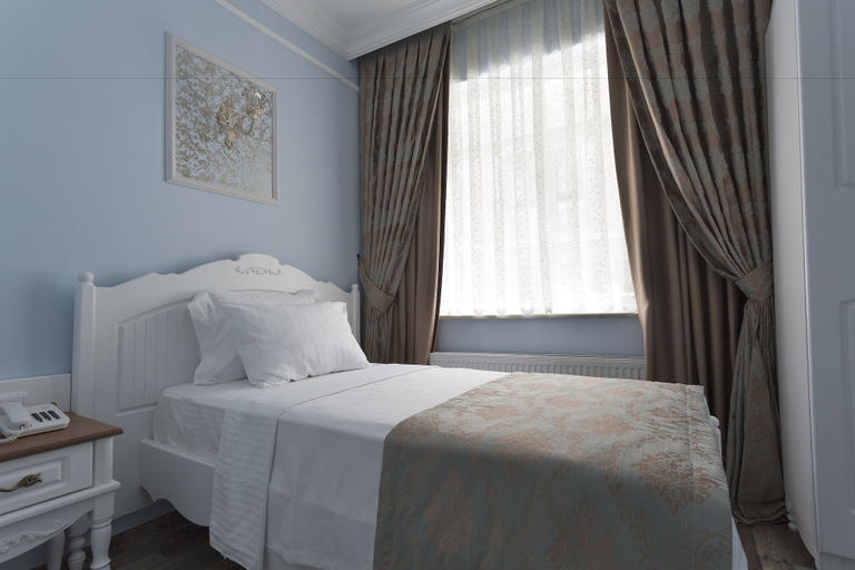 Bedroom 4, Zeynep Hatun Otel, Biga