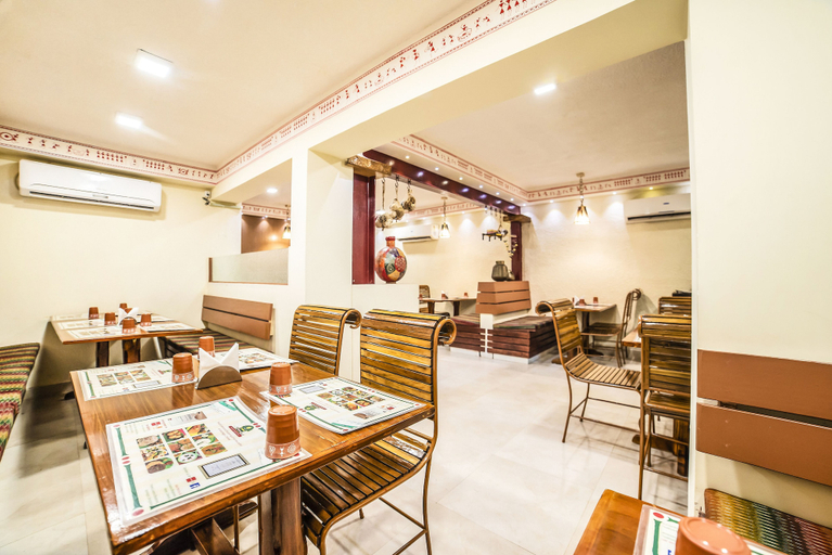 Food & Drinks 5, FabHotel Flamingo Anna Nagar, Chennai