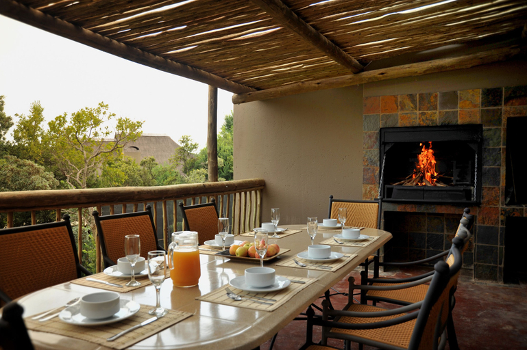 Food & Drinks 5, Seasons Golf, Leisure & Spa, Bojanala