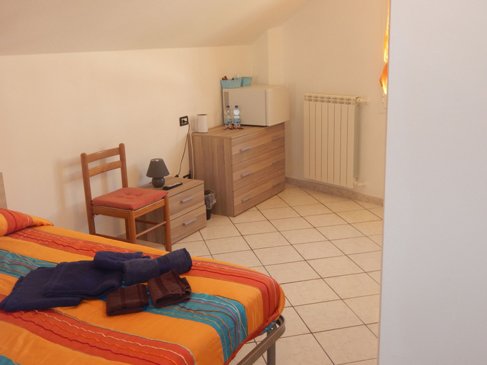 Bedroom 3, Affittacamere Marosa, Savona