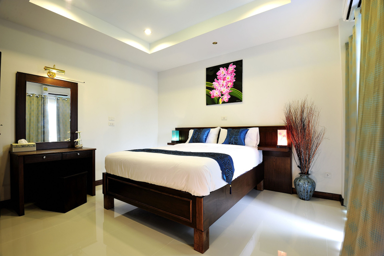 Bedroom 3, Ruen Buathong Boutique Hotel, Phuket Island