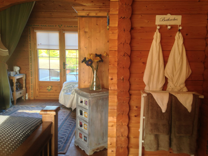 Others 5, Balnabrechan Lodge, Angus