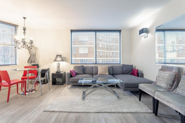 Others 4, Incredible, Modern Apartment in South Kensington, London