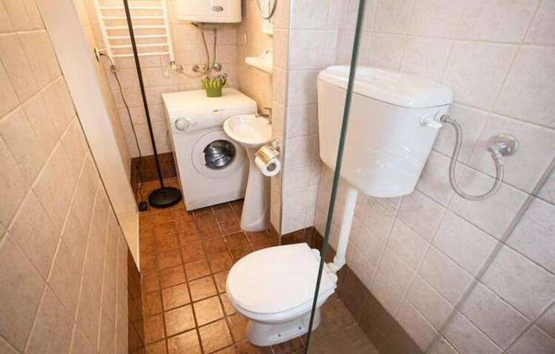 Bathroom 2, Apartment Centrala, Belgrade