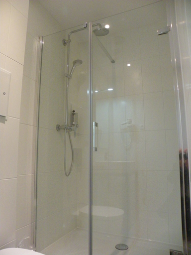 Bathroom 3, Hotel Les Terres Blanches, Yvelines