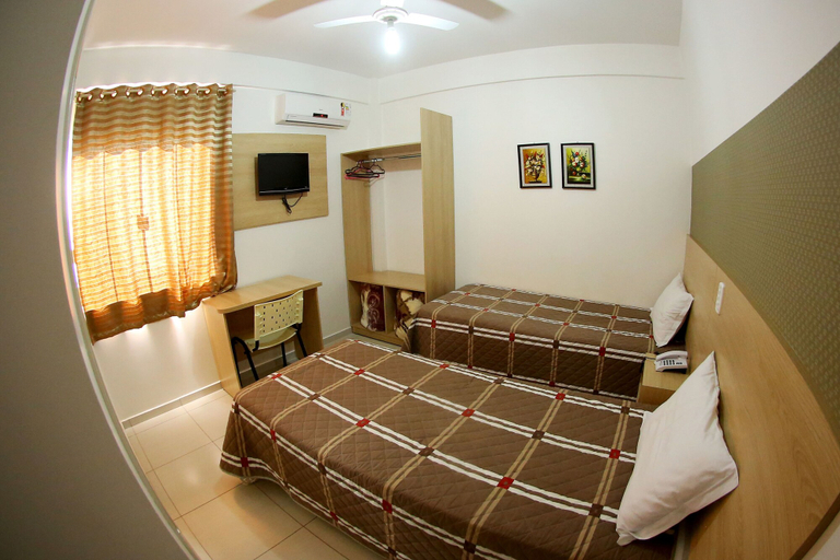 Bedroom 3, Morangos Hotel, Realeza