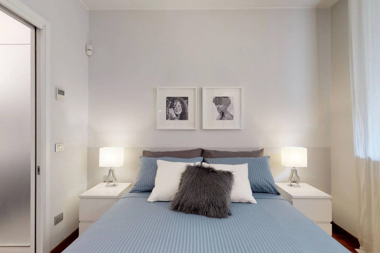 Room 5, Design Apartment near Duomo Square, Milano