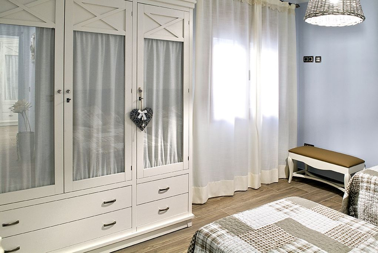 Bedroom 2, Apartament la Terrassa - Mas el Brugue, Girona