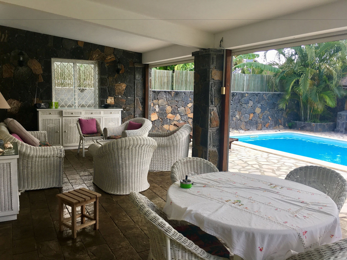 Others 5, Tropical Villa 5 Min to the Beach