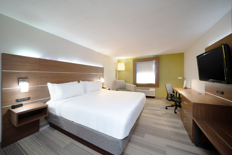 Bedroom 5, Holiday Inn Express PRINCE FREDERICK by IHG, Calvert
