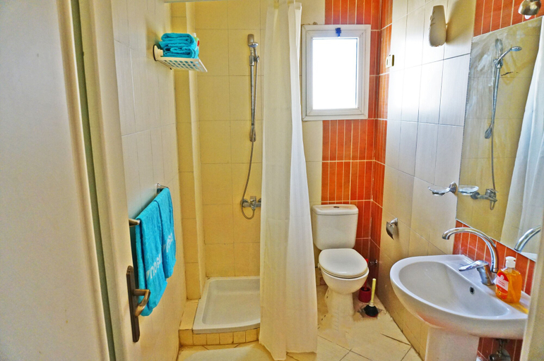 Bathroom 3, Villages Road Apartments, Al-Ghurdaqah