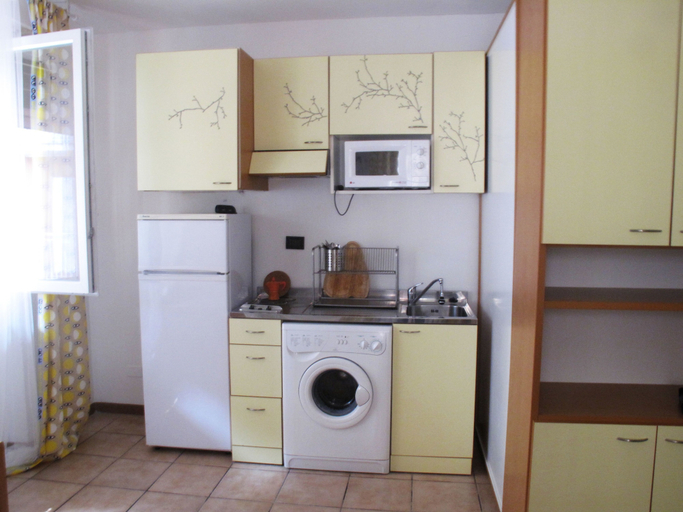Private kitchenette, Lovely Studio Apartment, Milano