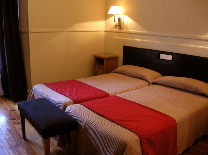 Bedroom 3, Hostal Canovas, Cuenca