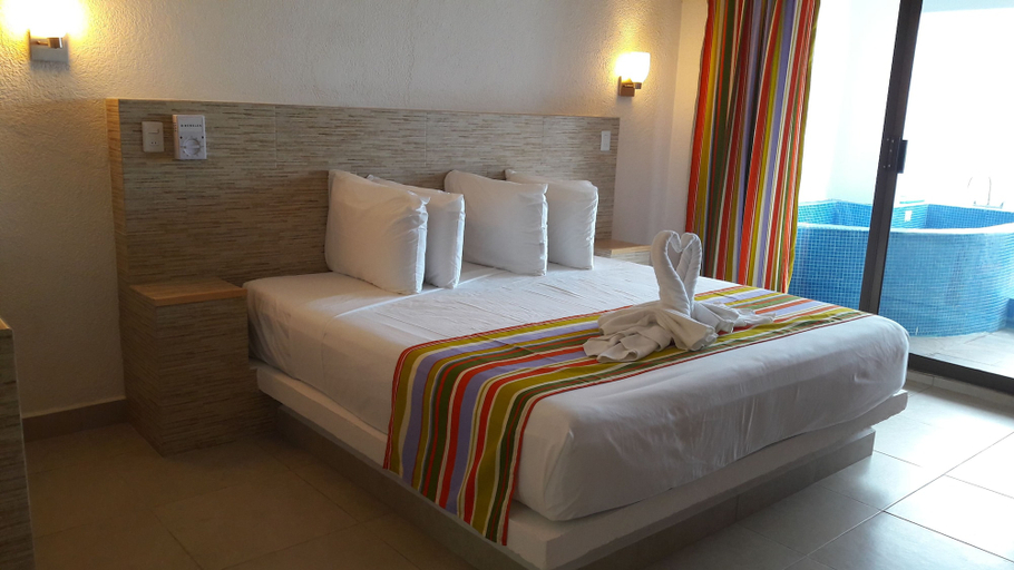 Bedroom 3, Pelicano Inn Playa del Carmen - Beachfront Hotel, Cozumel