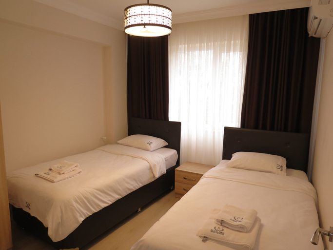 Bedroom 2, Black Rose Apartment, Arsin