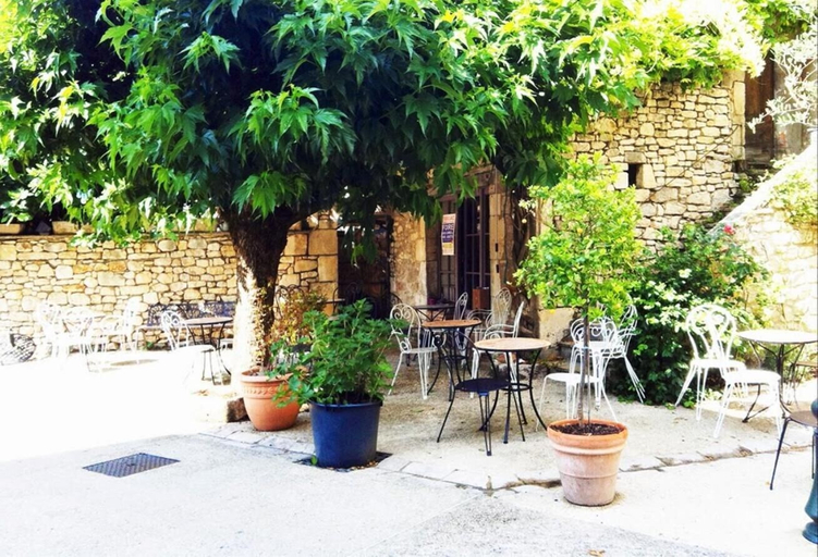 Others 5, Auberge du Puits, Lot