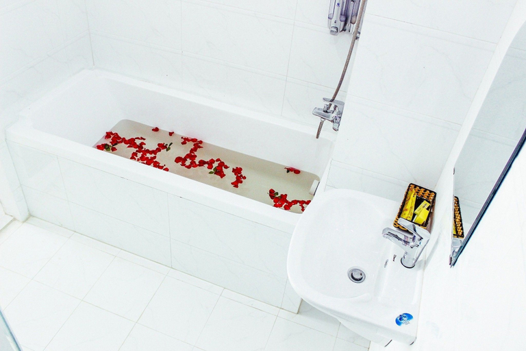 Bathroom 5, Mi Linh Hotel, Tân Bình