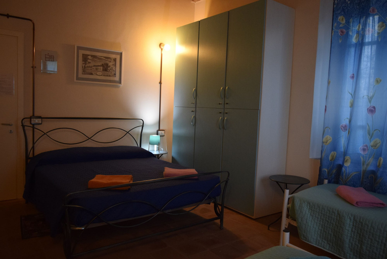 Bedroom 2, Ostello Castello Mina Della Scala, Cremona