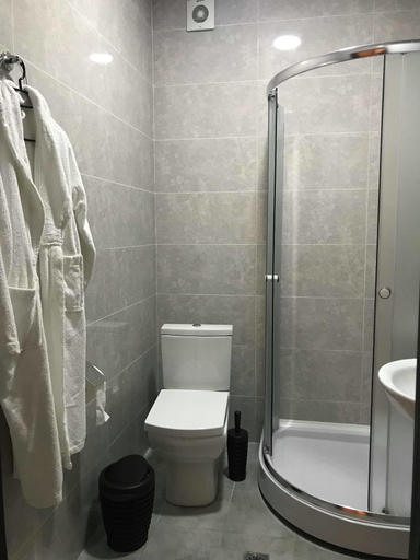 Bathroom, Royal Palace Hotel, Lagodekhi