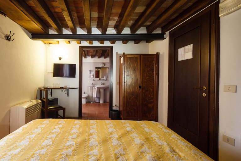 Bedroom 4, Relais Fontevivo, Parma