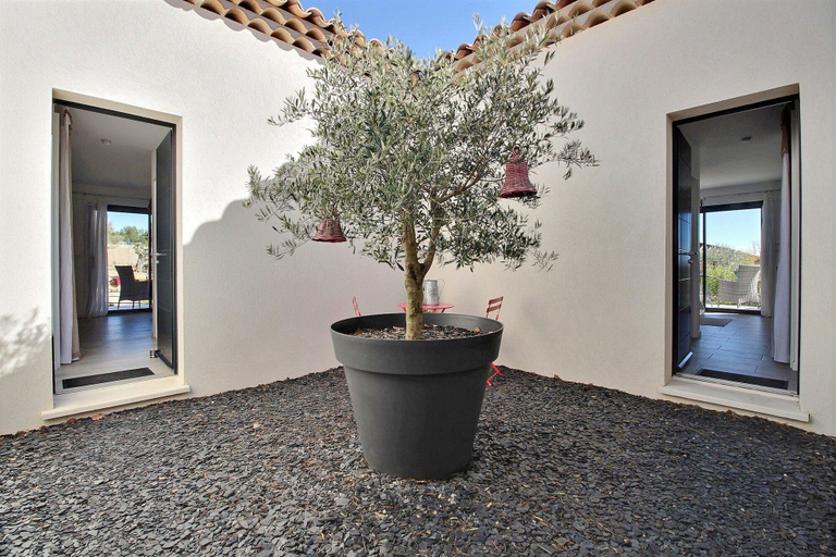Exterior & Views 2, La Villa aux Oliviers, Var