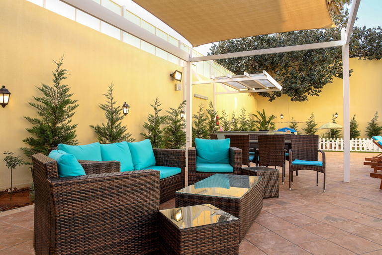 Others 5, Villa Naya Branch 4 Andalusia, Shooneh Janoobiyyeh