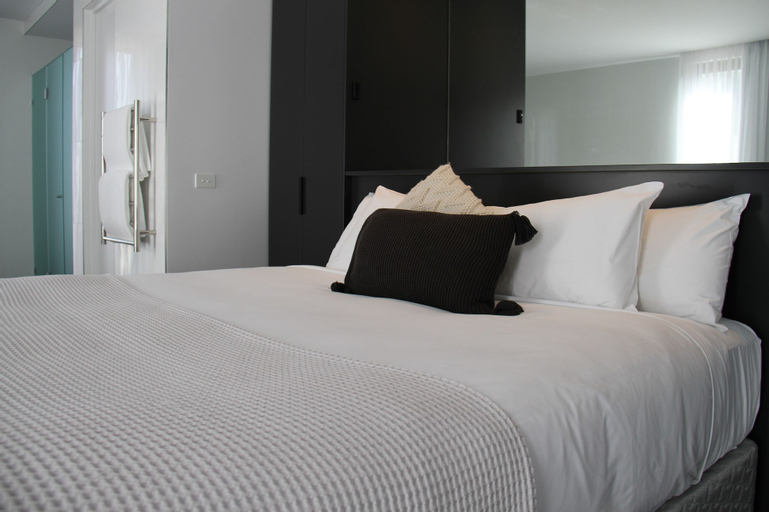 Bedroom 3, Hepburn Escape Villa, Hepburn - East